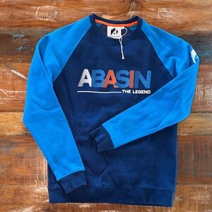 A-Basin Women’s Sweatshirt: XS new without tag.